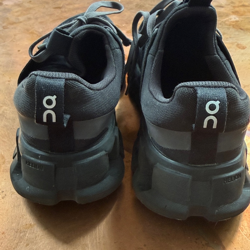 On Kids’ Grade School Cloudswift Shoes - Picture 2 of 8